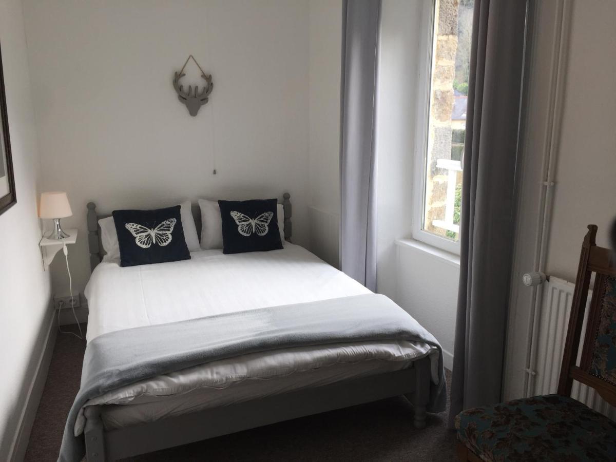 Au Bon Accueil Bed & Breakfast Saint-Marcan Bagian luar foto