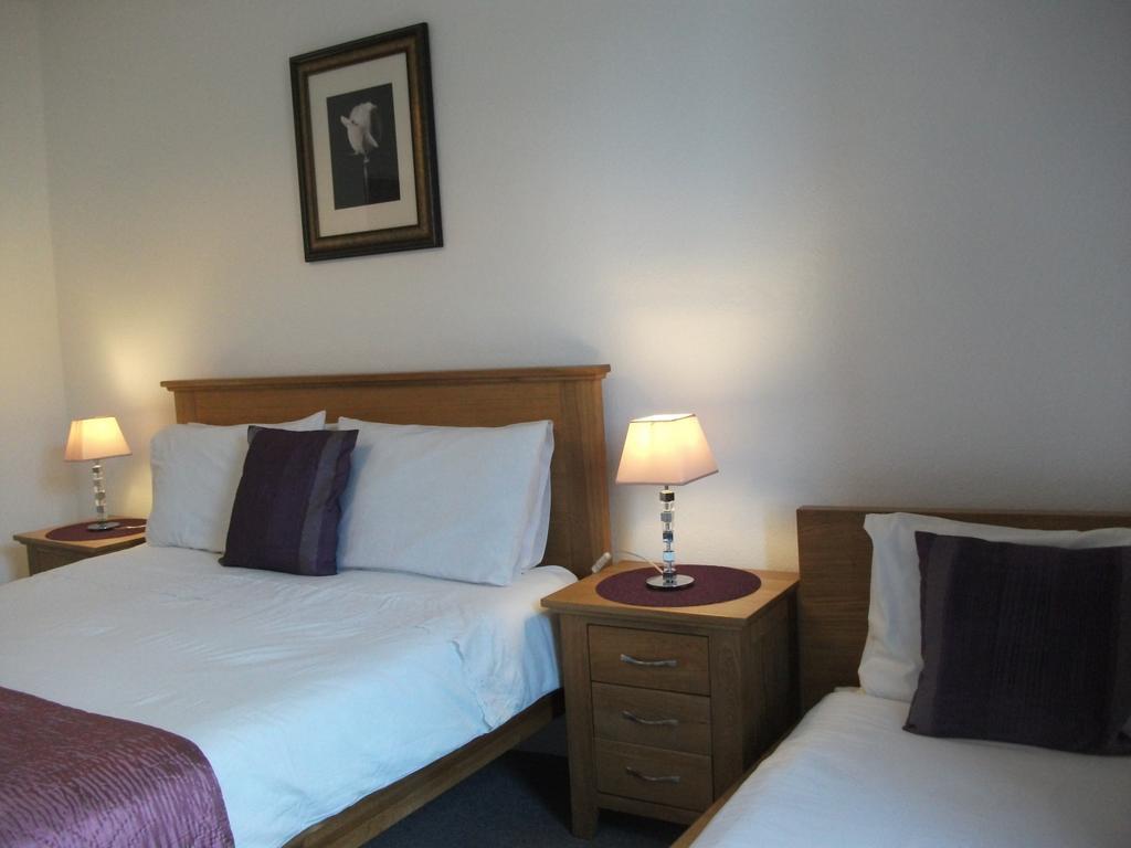 Au Bon Accueil Bed & Breakfast Saint-Marcan Ruang foto