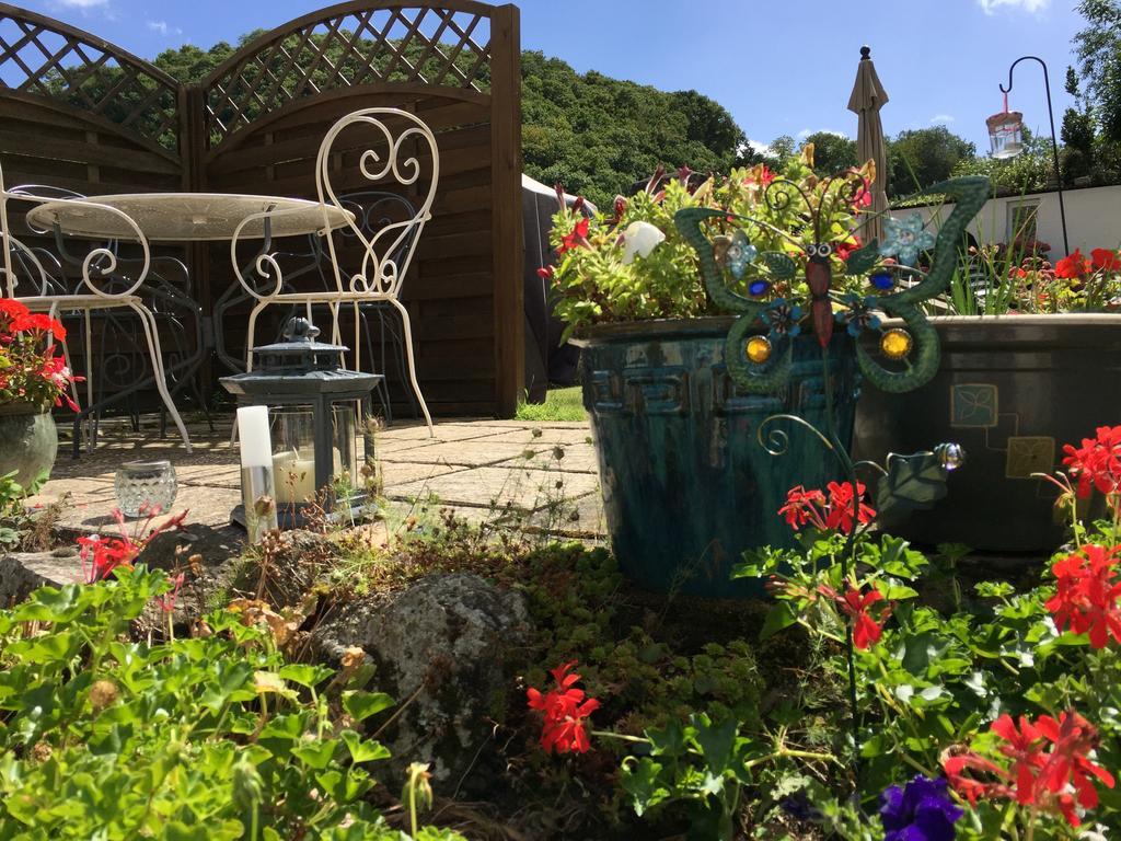 Au Bon Accueil Bed & Breakfast Saint-Marcan Bagian luar foto