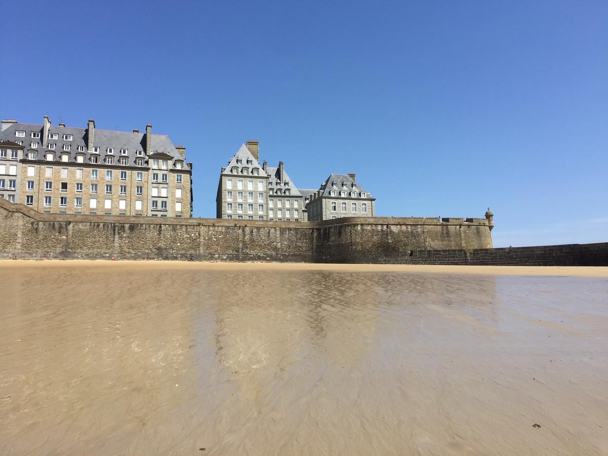 Au Bon Accueil Bed & Breakfast Saint-Marcan Bagian luar foto
