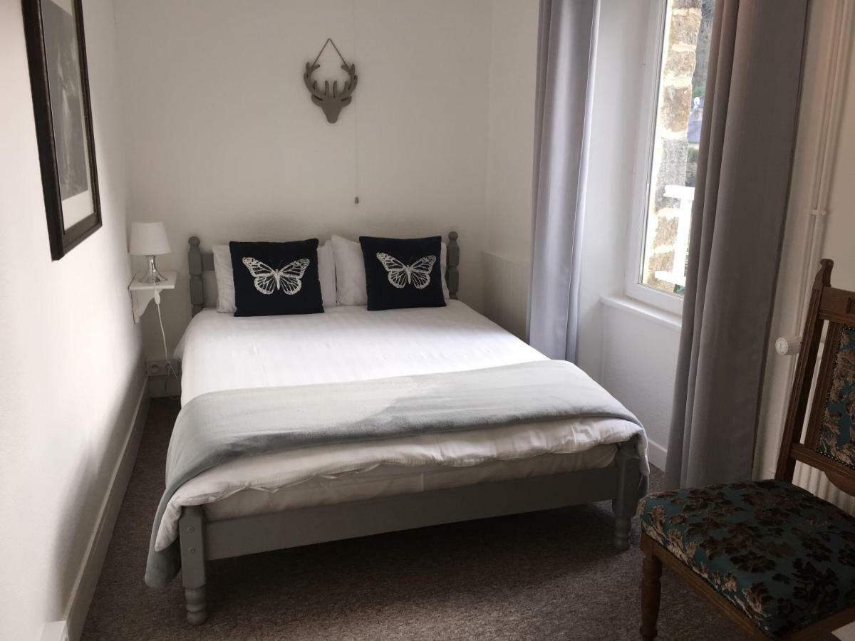 Au Bon Accueil Bed & Breakfast Saint-Marcan Bagian luar foto